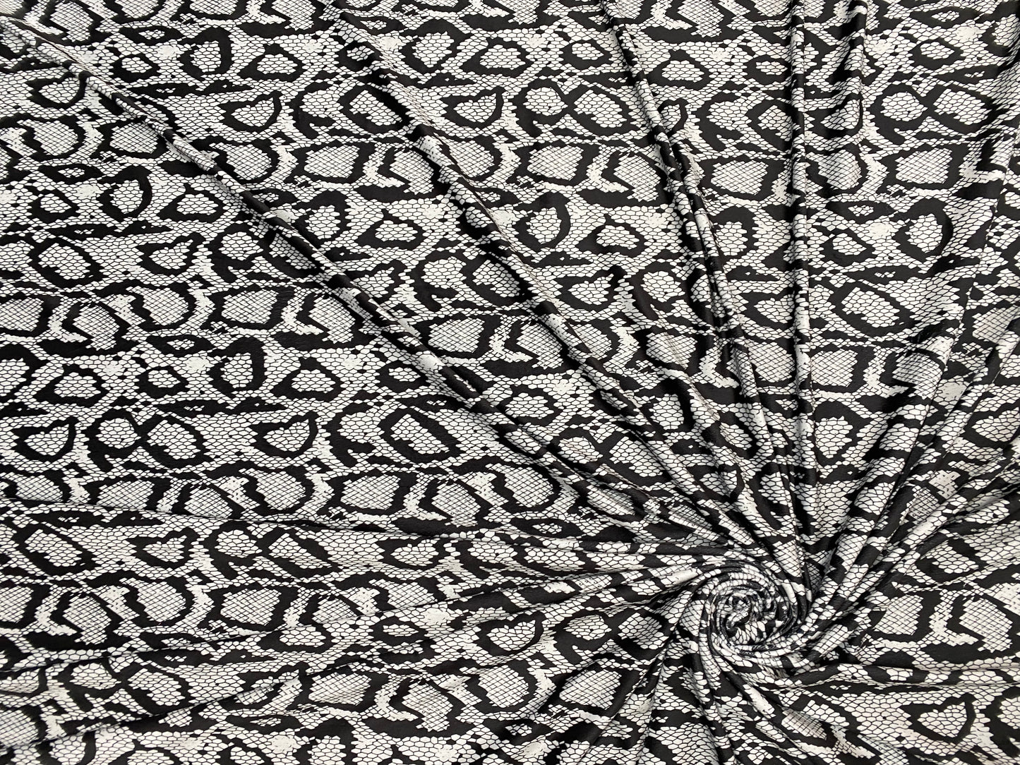 Catifea Supersoft Leopard Gri - Canada Fashion Center