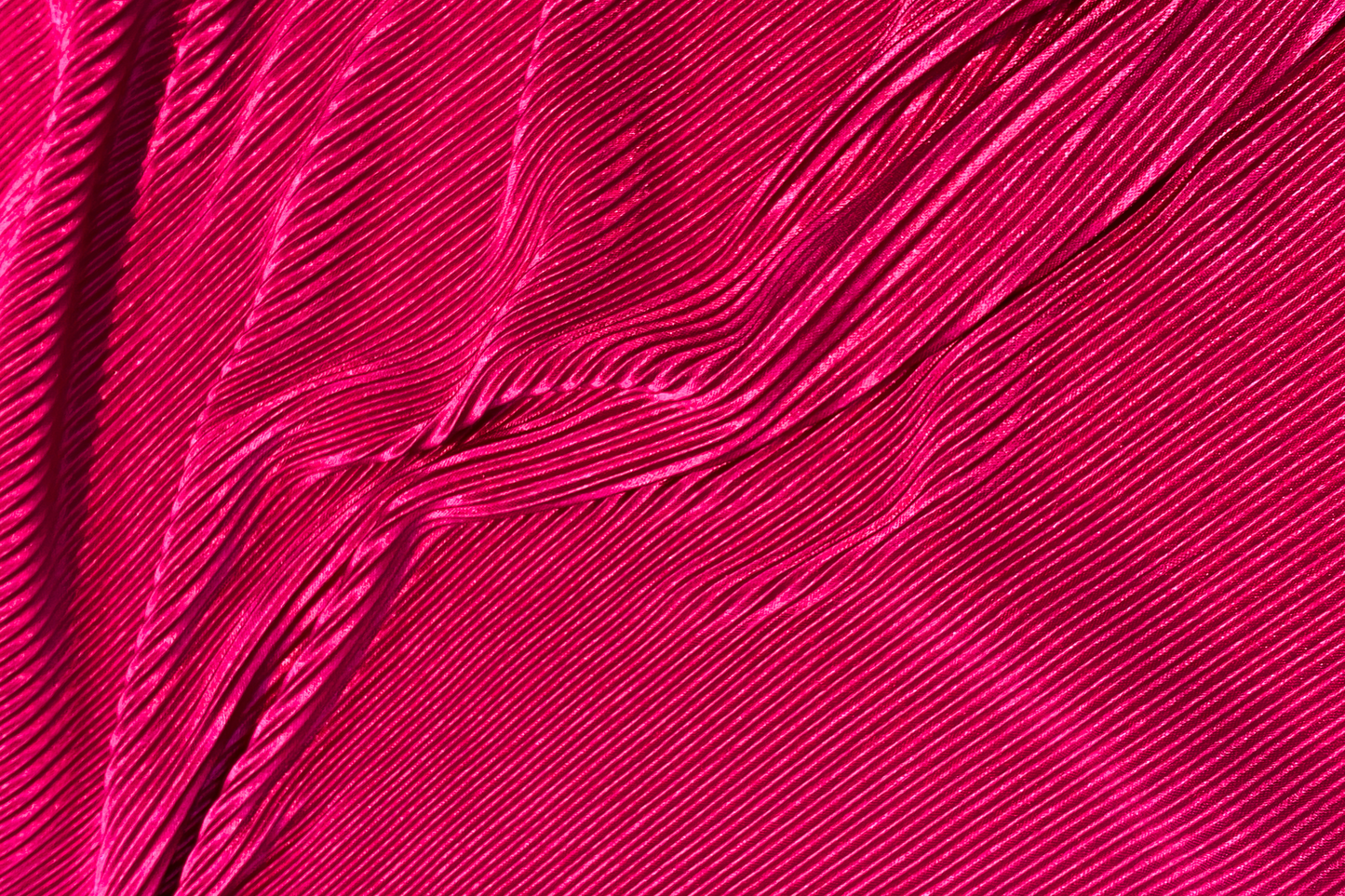 Plisee Mic Fucsia - Canada Fashion Center
