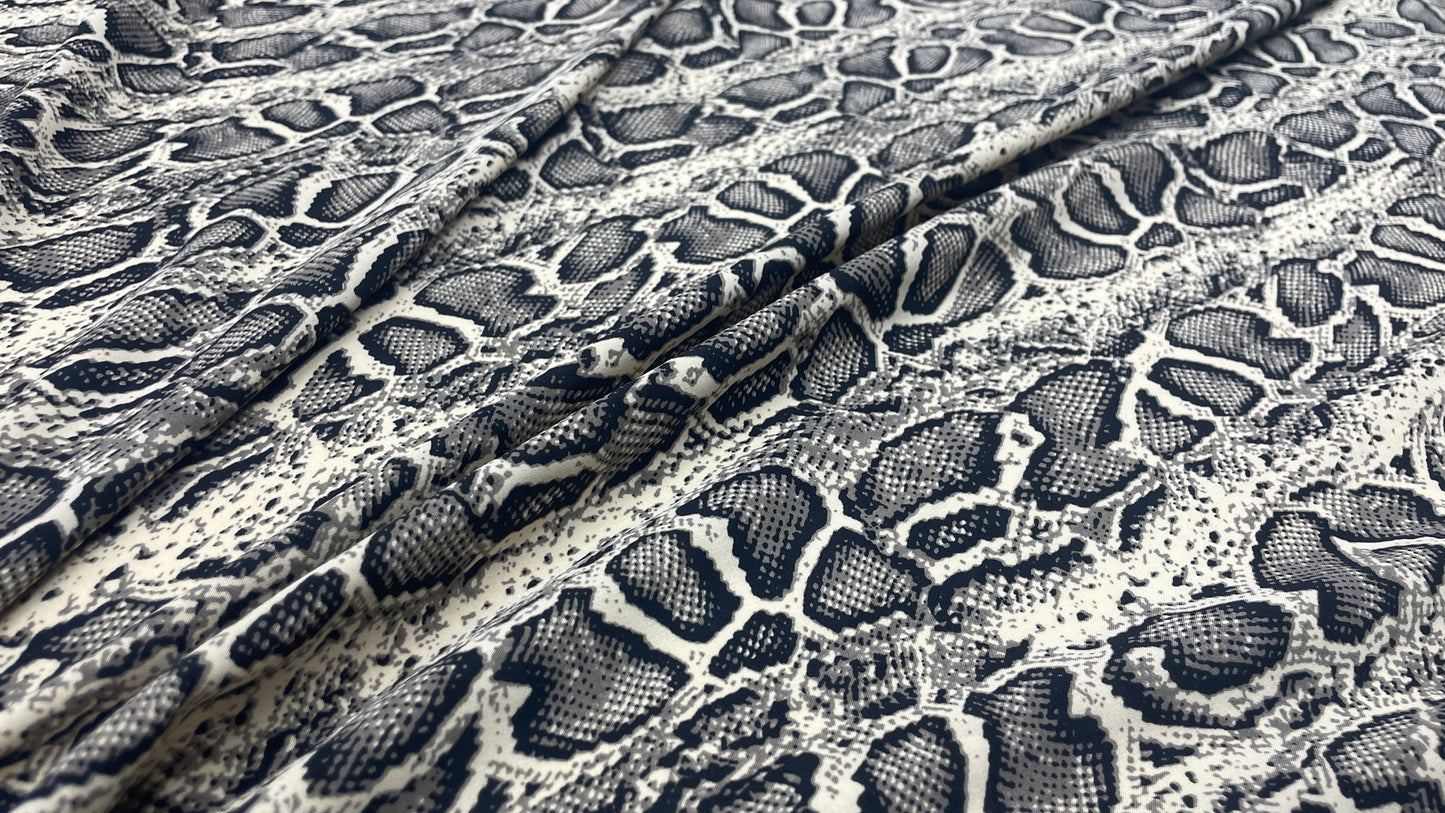 Imitatie matase Animal print - Canada Fashion Center