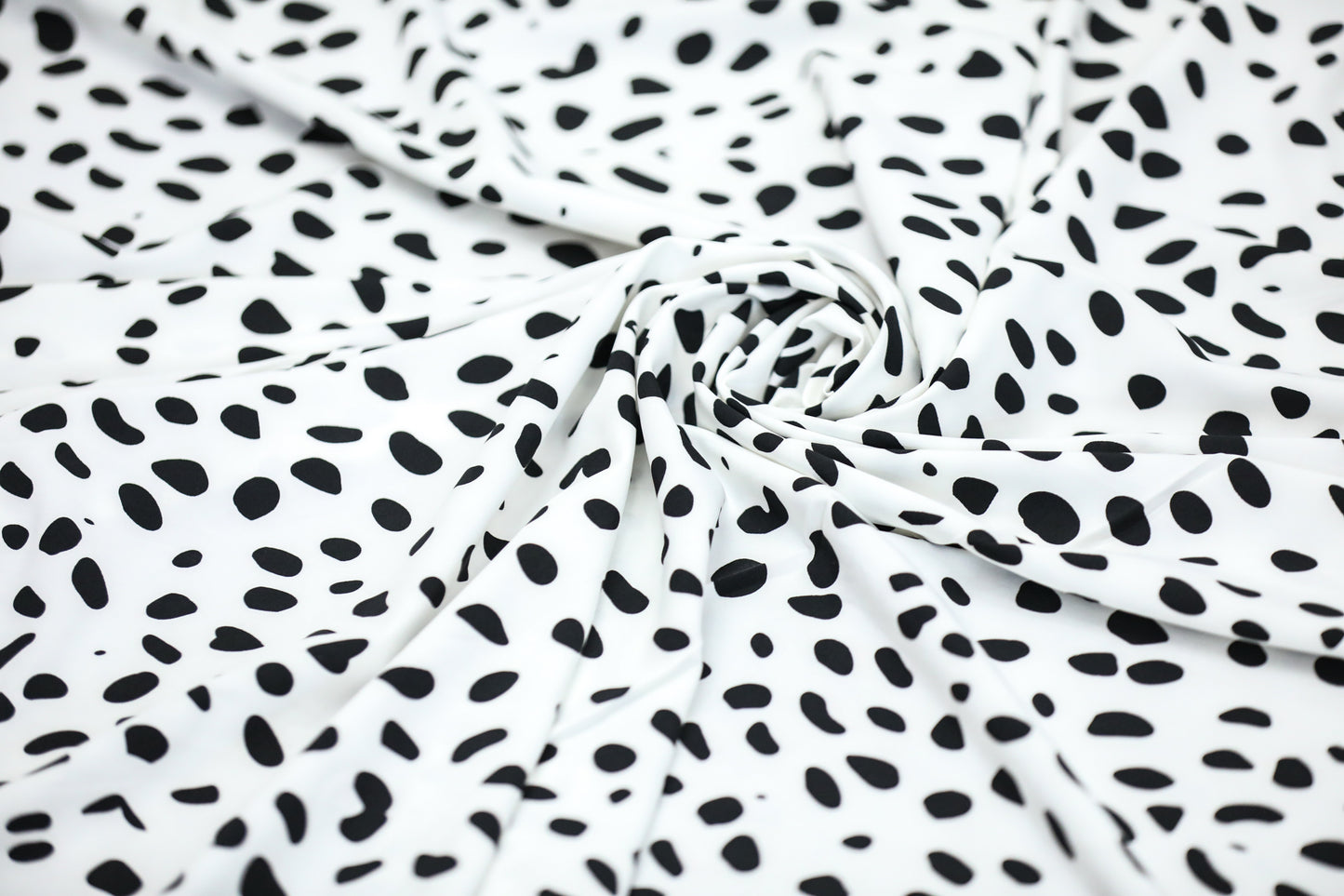 Silky Soft Imprimat - Canada Fashion Center - Fabric