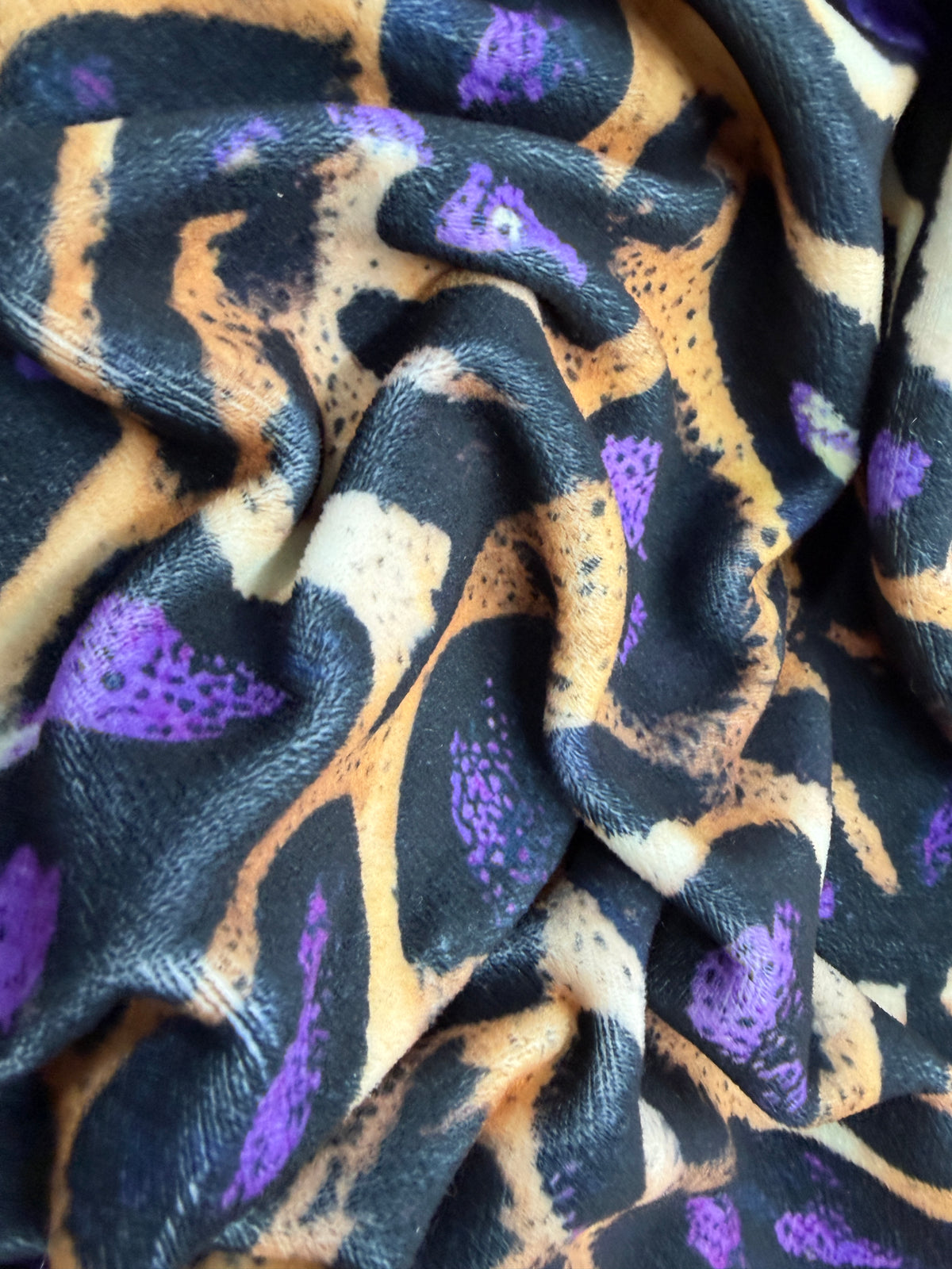 Catifea Super Soft Imprimatǎ Mov Tigru