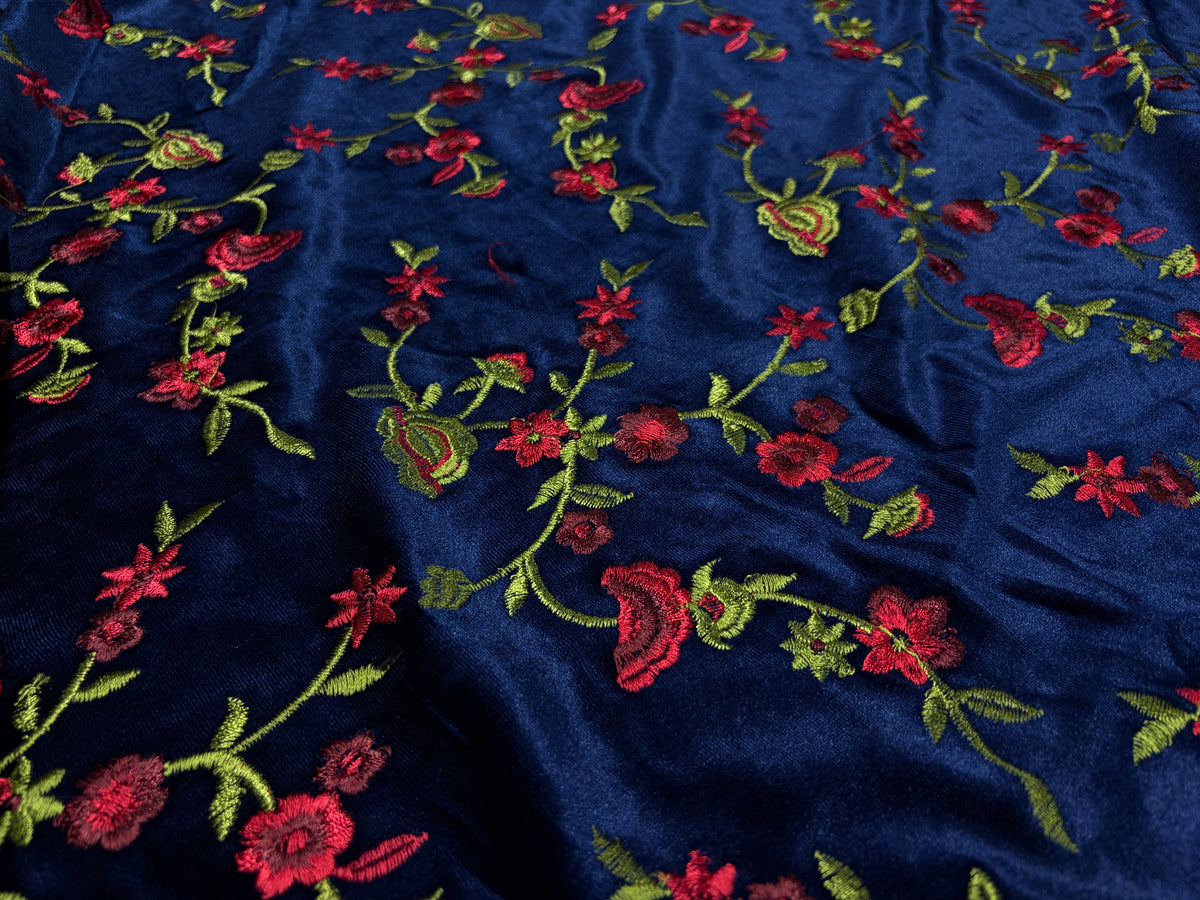 Velvet Brodat Flori Blumarine - Canada Fashion Center