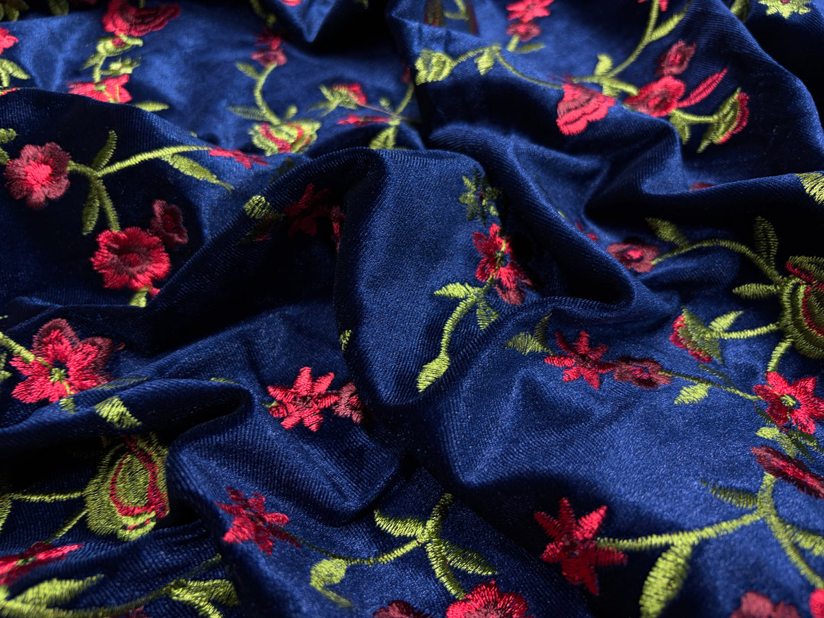 Velvet Brodat Flori Blumarine - Canada Fashion Center