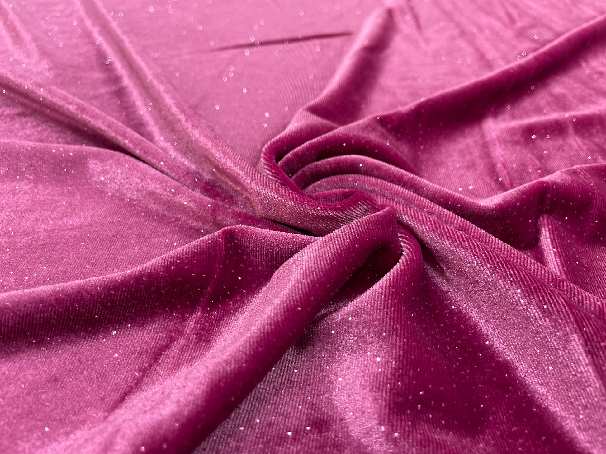 Catifea Velvet cu Sclipici Magenta - Canada Fashion Center