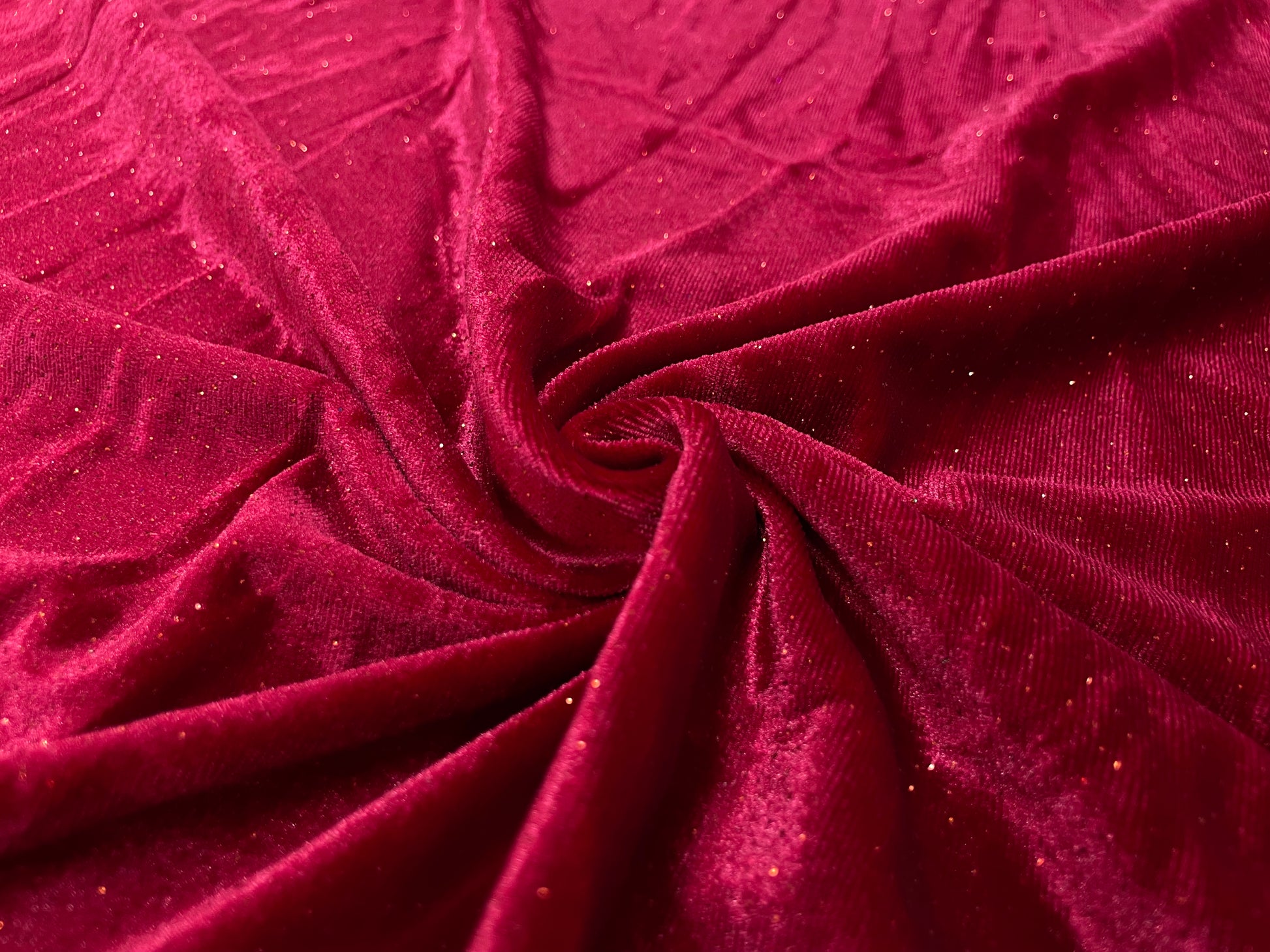 Catifea Velvet cu Sclipici Rosu - Canada Fashion Center