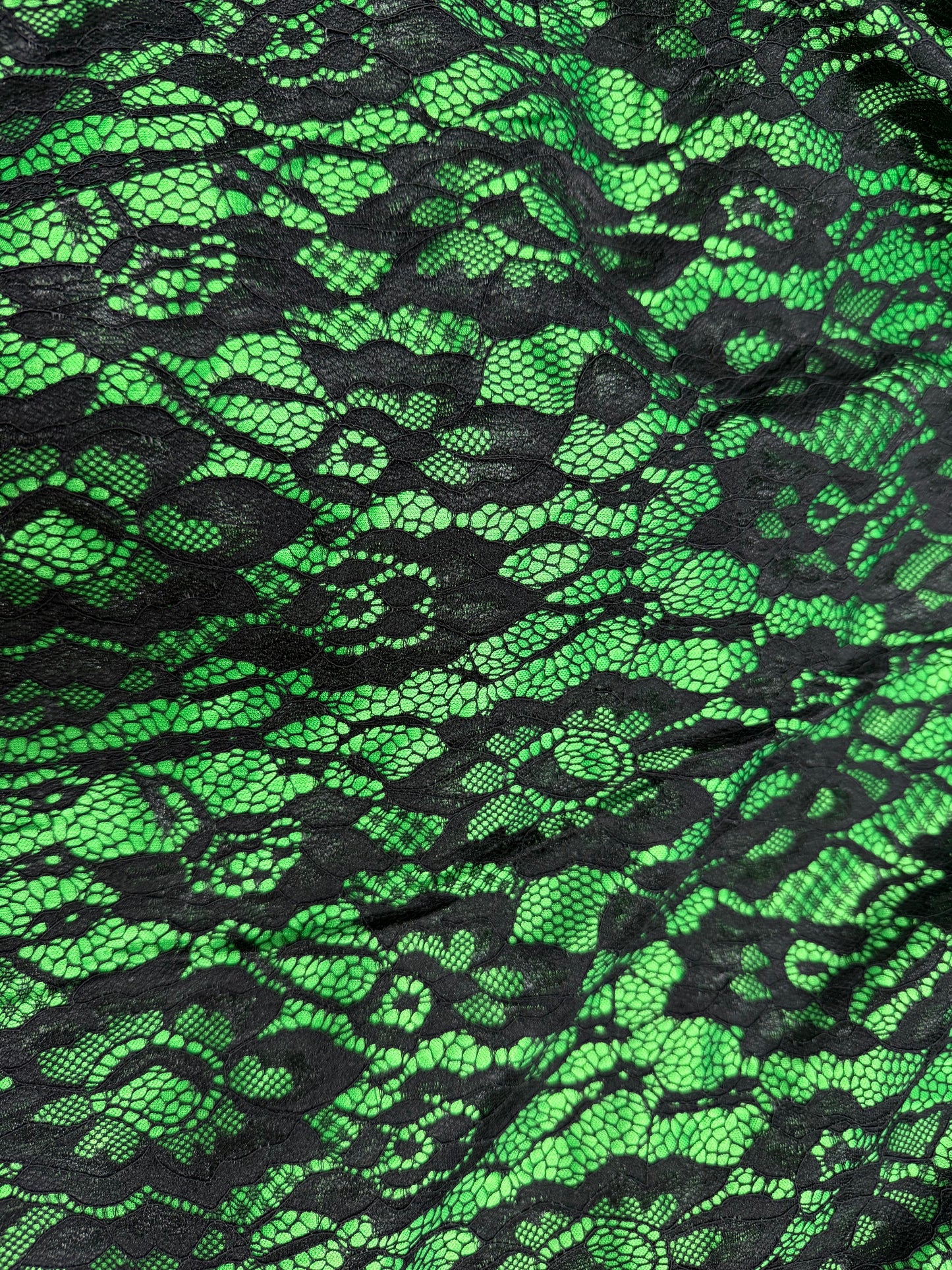Dantela satinata Verde cu Negru