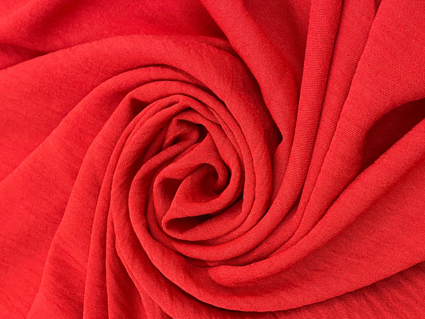 Viscoza creponata rosie - Canada Fashion Center - Textiles