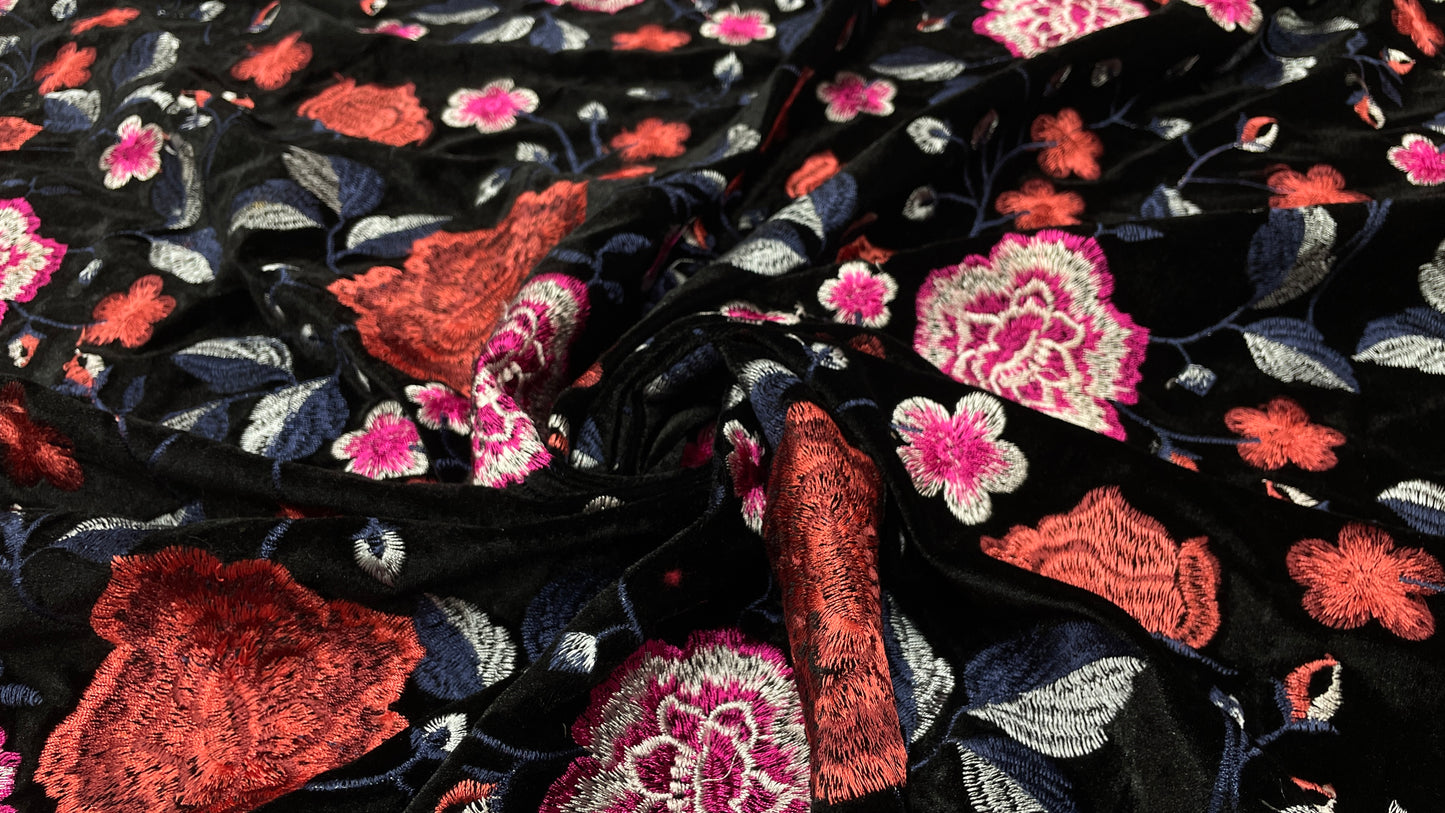 Catifea Supersoft cu Broderie Florala - Canada Fashion Center